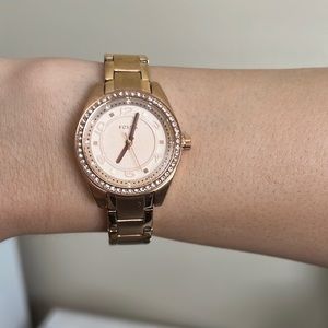 Fossil women’s watch rose gold